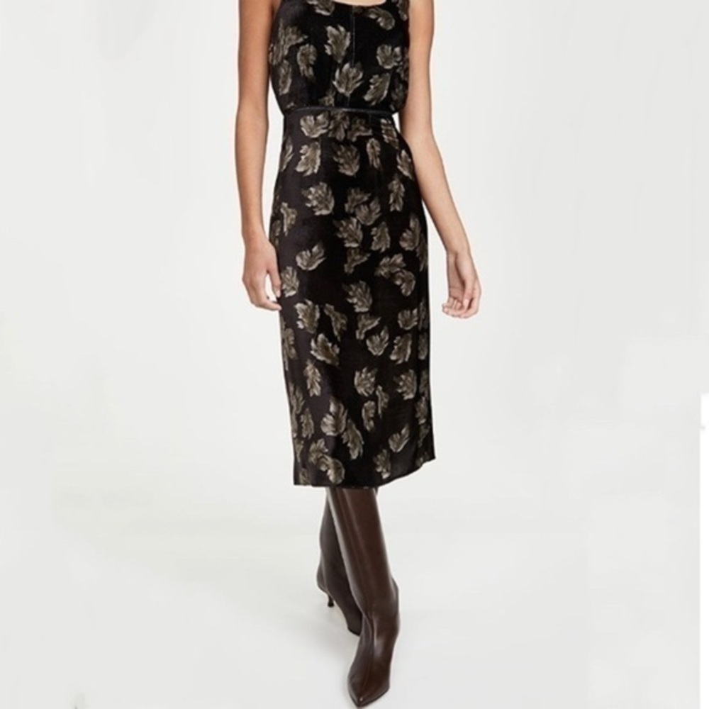 VINCE Fallen Leaf Velvet Slip Skirt in Black 2
